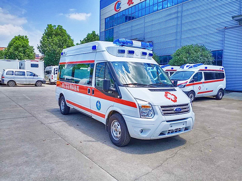 福特新時(shí)代長軸高頂救護(hù)車