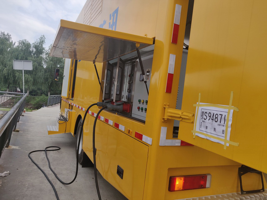 東風天錦2000方大流量排水車