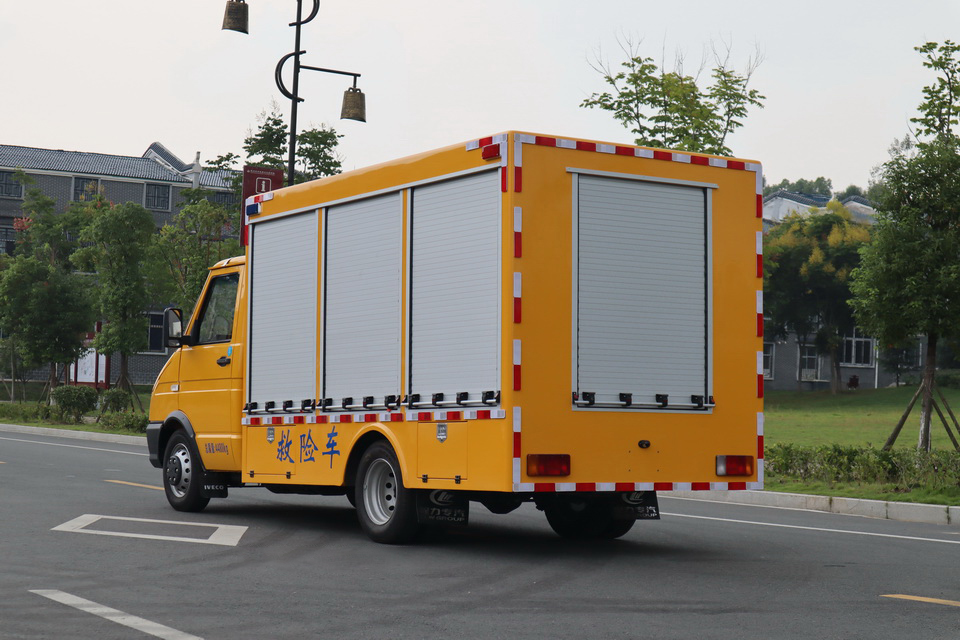 依維柯工程救險車